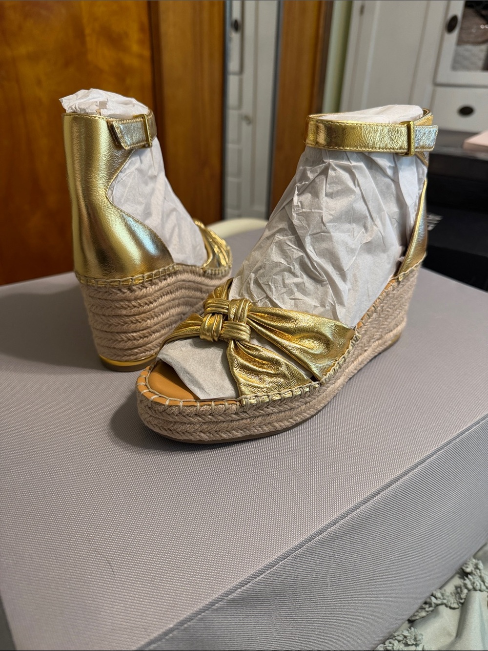 Franco Sarto Gold Metallic Espadrille Wedge Sandals 8 wide